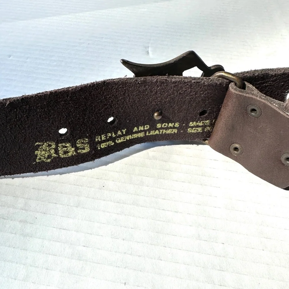 Replay & sons leather boy’s belt 26” NWT bold look⚡️